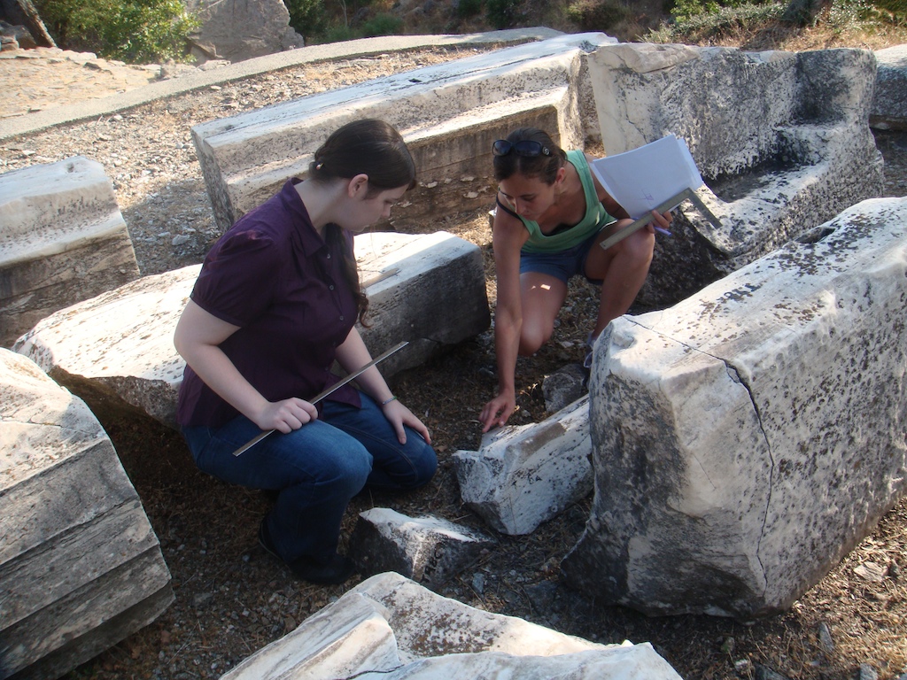 Amy and Kira learning about architecture